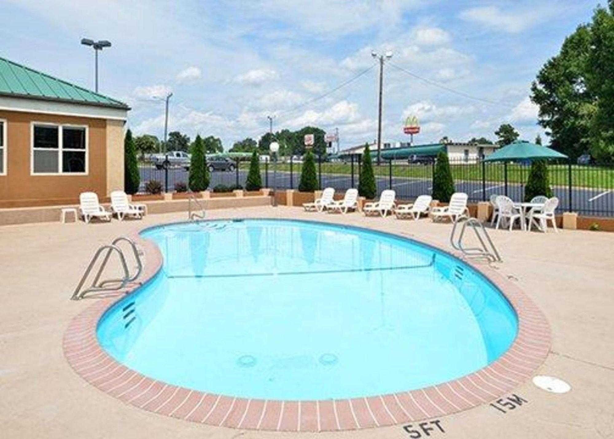 Quality Inn Asheboro South Екстериор снимка